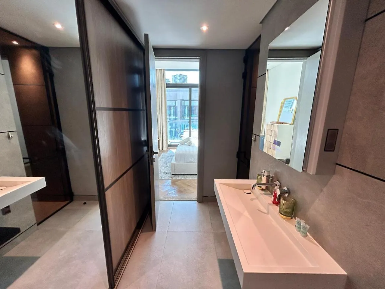 Premium 1Bhk Apt In Signature Living, Jvc! Pool View Дубай 0*,  ОАЭ